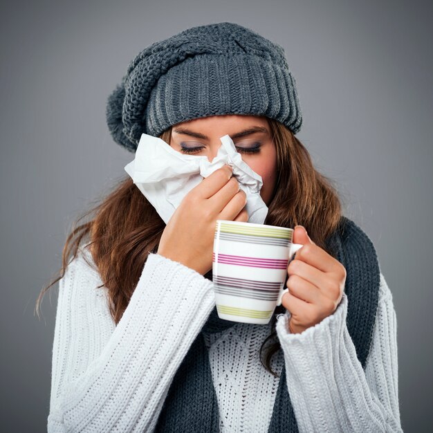 Four Natural Methods to Manage Indoor Allergies